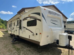 ’14 Rockwood Signature 8315BSS